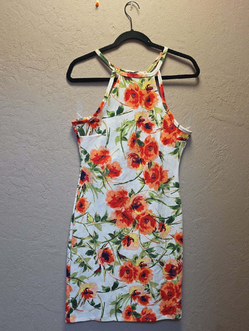 LOVE CHESLEY, SZ L MINI DRESS, FLORAL. 37" LENGTH, SMALL STRAPS #2548